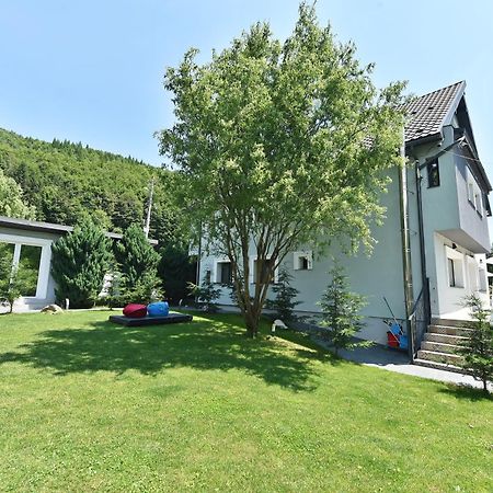 Mira By Atra Bed & Breakfast Teşila Exterior foto