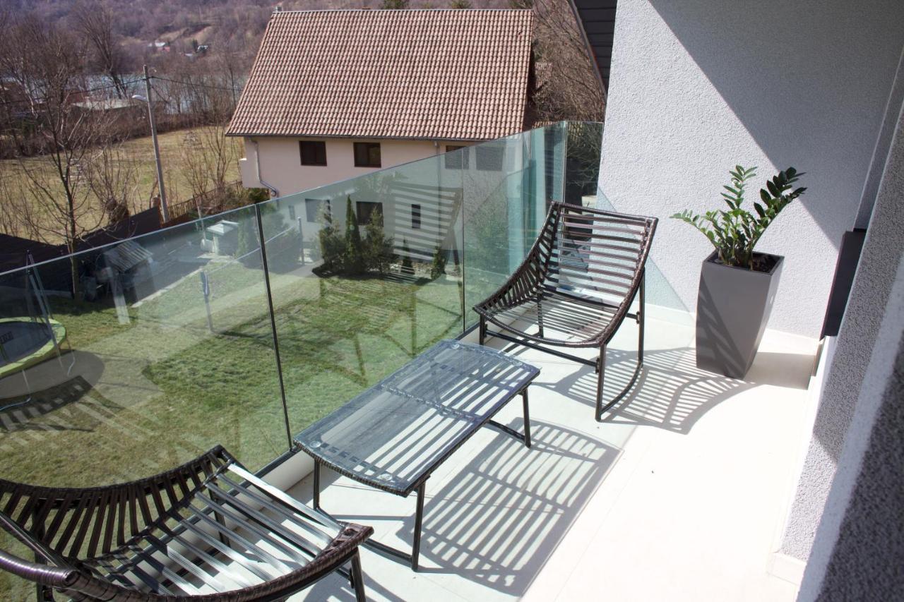 Mira By Atra Bed & Breakfast Teşila Exterior foto