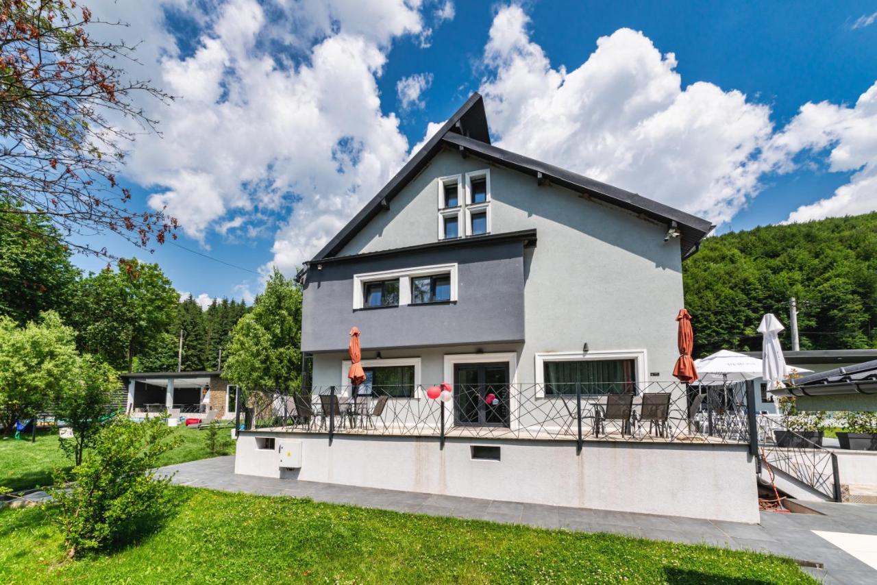 Mira By Atra Bed & Breakfast Teşila Exterior foto