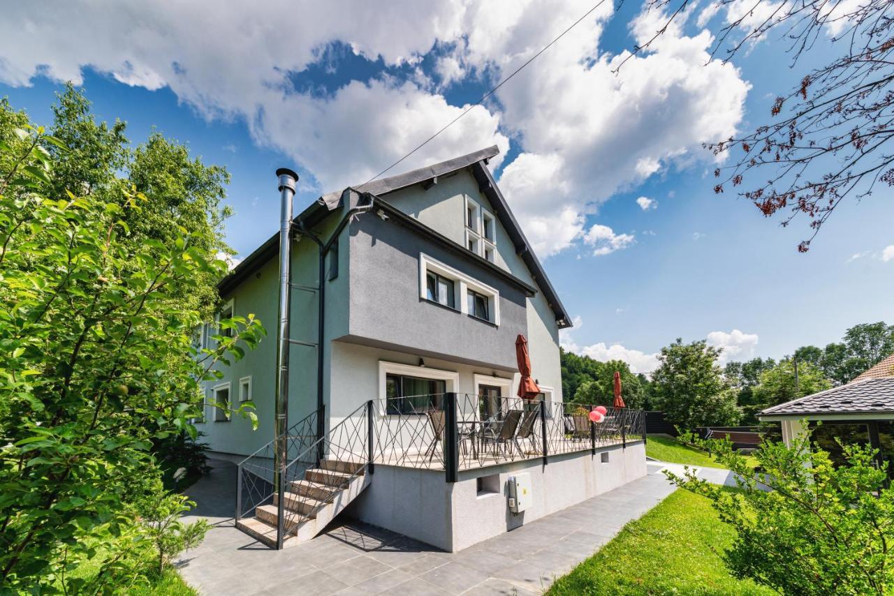 Mira By Atra Bed & Breakfast Teşila Exterior foto
