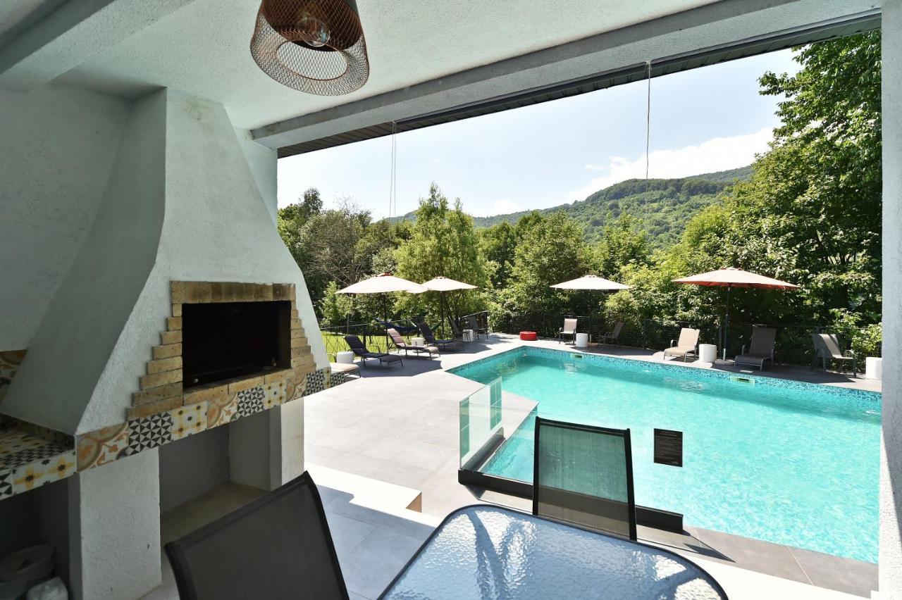 Mira By Atra Bed & Breakfast Teşila Exterior foto