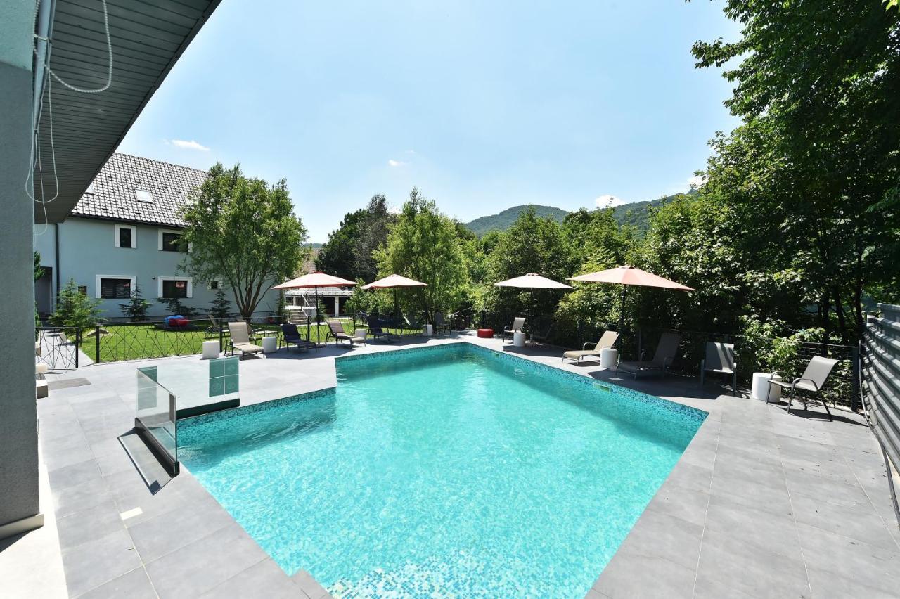 Mira By Atra Bed & Breakfast Teşila Exterior foto
