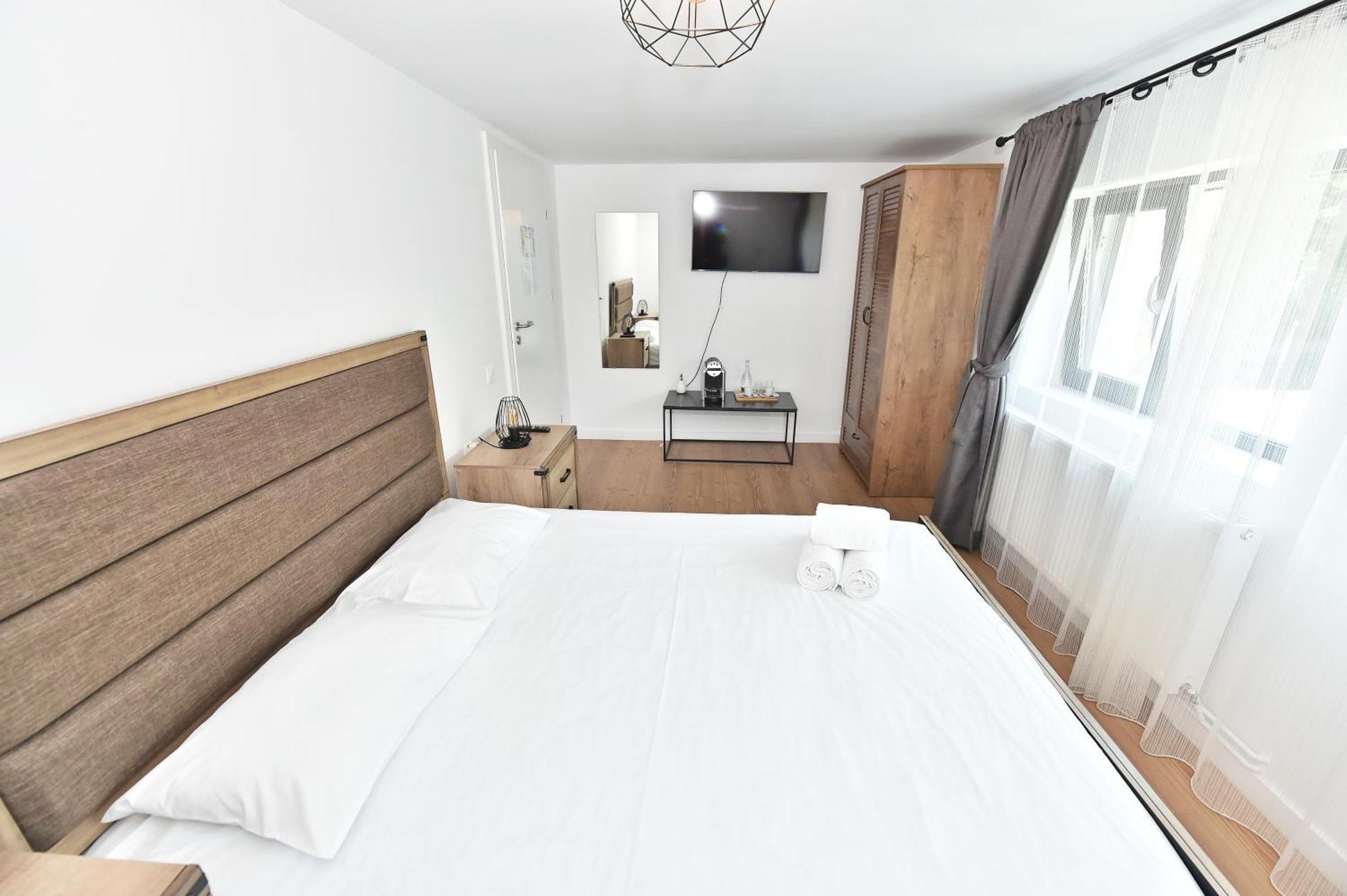 Mira By Atra Bed & Breakfast Teşila Exterior foto